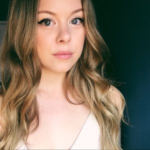 Meet your Posher, Hollye